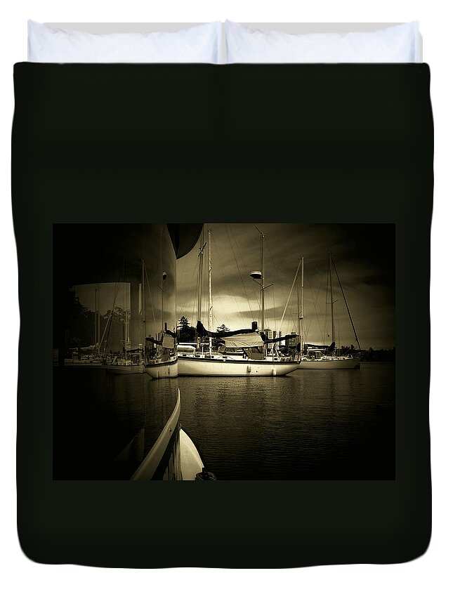 Wall Decor Duvet Cover featuring the photograph Harbour Life by Micki Findlay