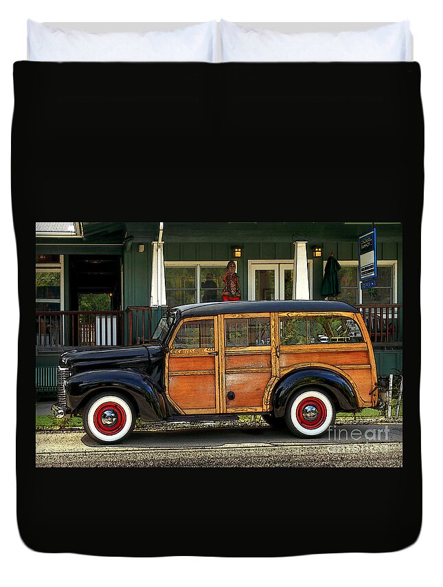 Classic Car Duvet Cover featuring the photograph Hawaiian Woody by James Eddy