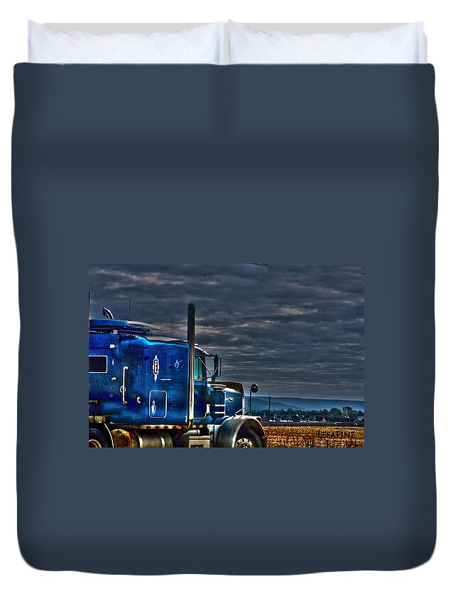 Semi Truck Duvet Cover featuring the photograph HDR Big Rig by Lesa Fine