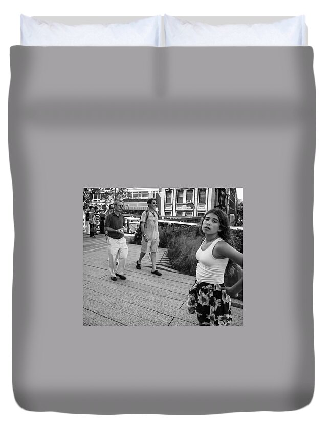 Highline Park Duvet Cover featuring the photograph Highline Attitude by Frank Winters