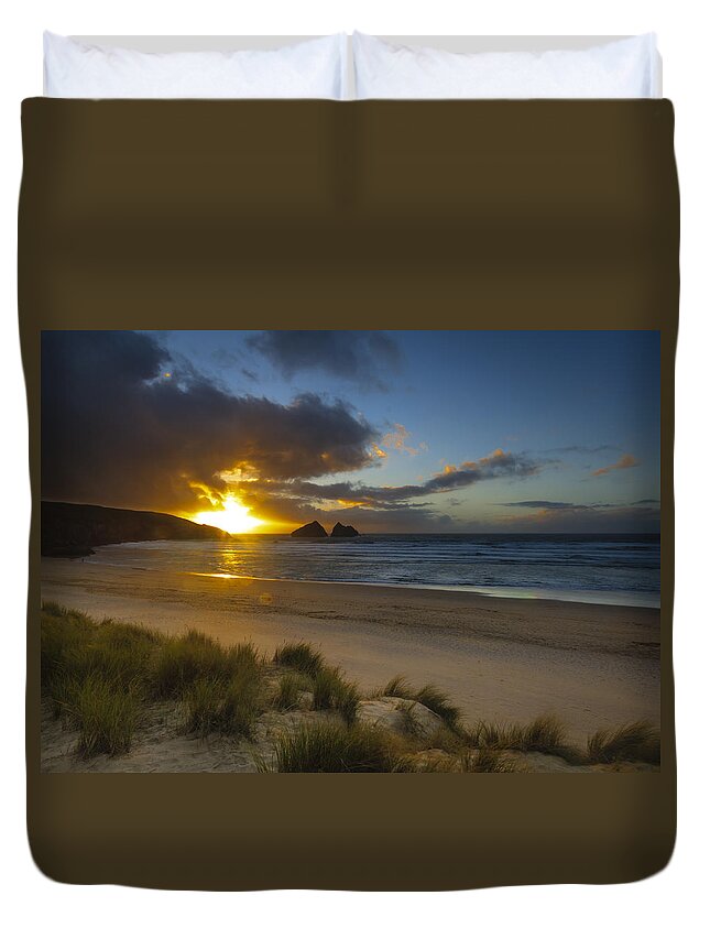 Holywell Bay Duvet Cover featuring the photograph Holywell bay cornwall by Chris Smith