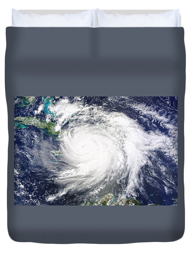 Aerial View Duvet Cover featuring the photograph Hurricane Matthew Makes Landfall by Science Source