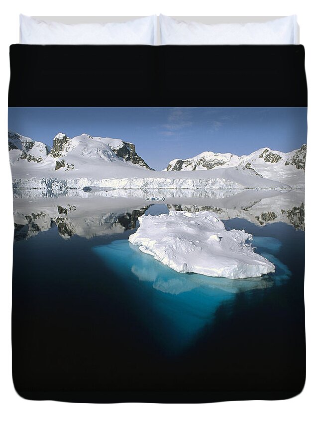 Feb0514 Duvet Cover featuring the photograph Iceberg And Mountains Paradise Bay by Tui De Roy