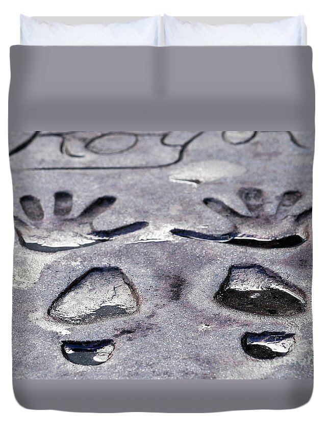 Hollywood Duvet Cover featuring the photograph Impressions by Dan Holm