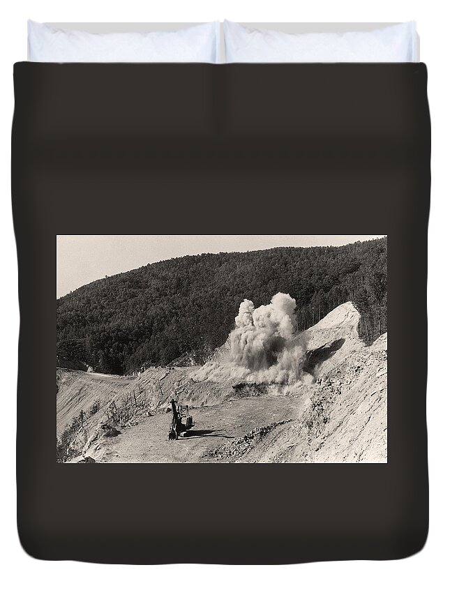 Appalachian Duvet Cover featuring the photograph Interstate Construction by Bruce Roberts