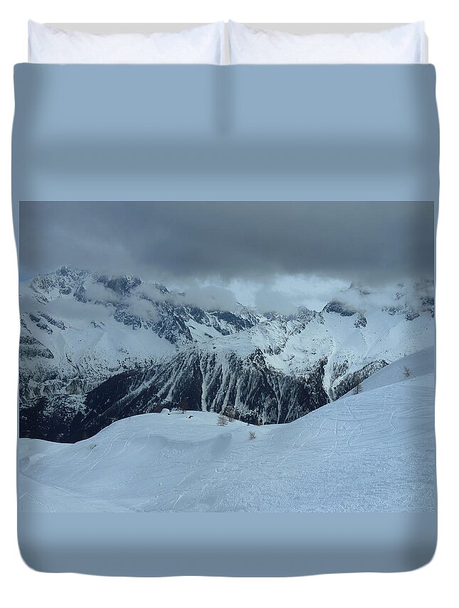 Italian Alps Ski Slope Duvet Cover featuring the photograph Italian Alps Ski Slope by Frank Wilson