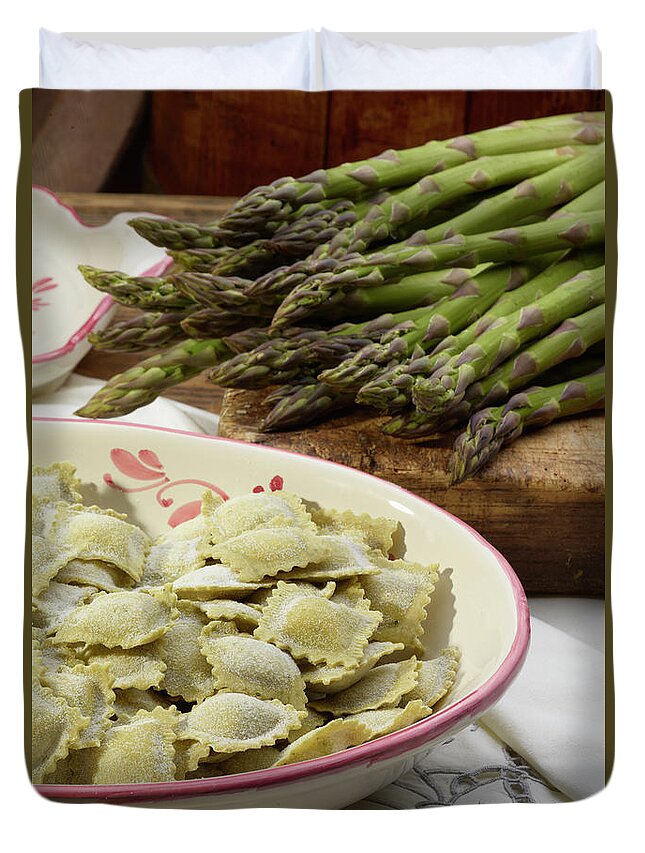 Italian Food Duvet Cover featuring the photograph Italian Ravioli Pasta With Asparagus by Buena Vista Images