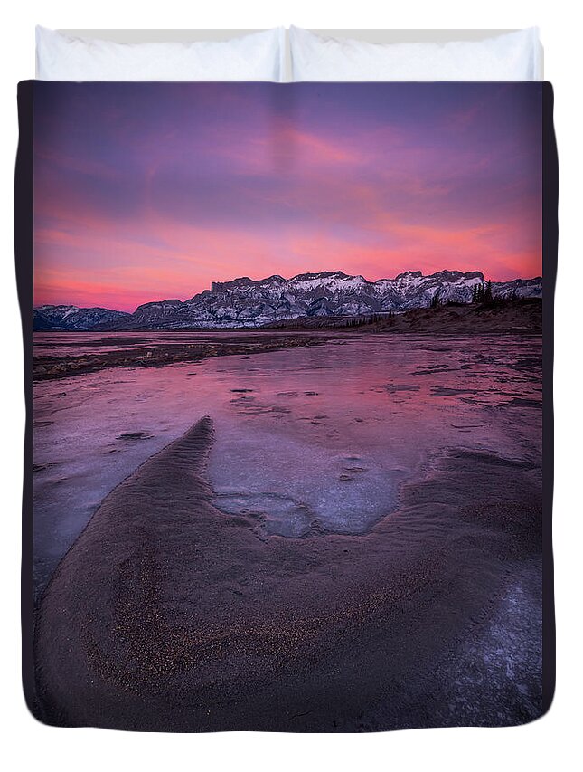 Scenics Duvet Cover featuring the photograph Jasper Lake Winter Sunset by Jeff Lewis Photography