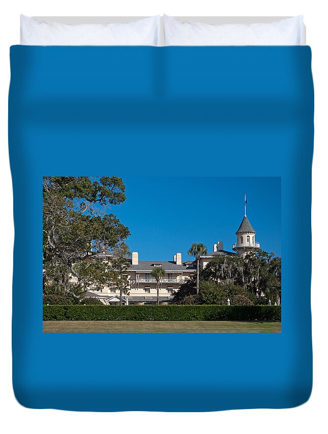 Beach Duvet Cover featuring the photograph Jekyll Island Club Hotel Side View by Bruce Gourley