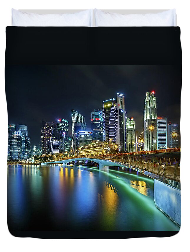 Tranquility Duvet Cover featuring the photograph Jubilee Bridge Singapore by Photography By Spintheday