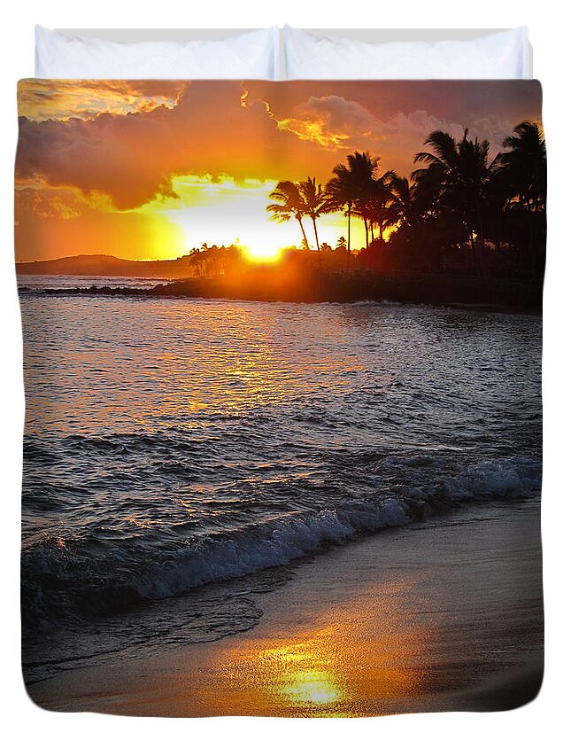 Kauai Sunset Duvet Cover featuring the photograph Kauai Sunset by Shane Kelly