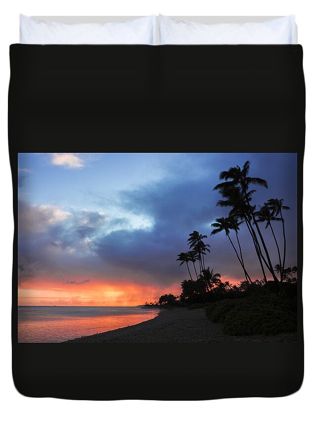 Hawaii Duvet Cover featuring the photograph Kawaikui Sunset 2 by Leigh Anne Meeks