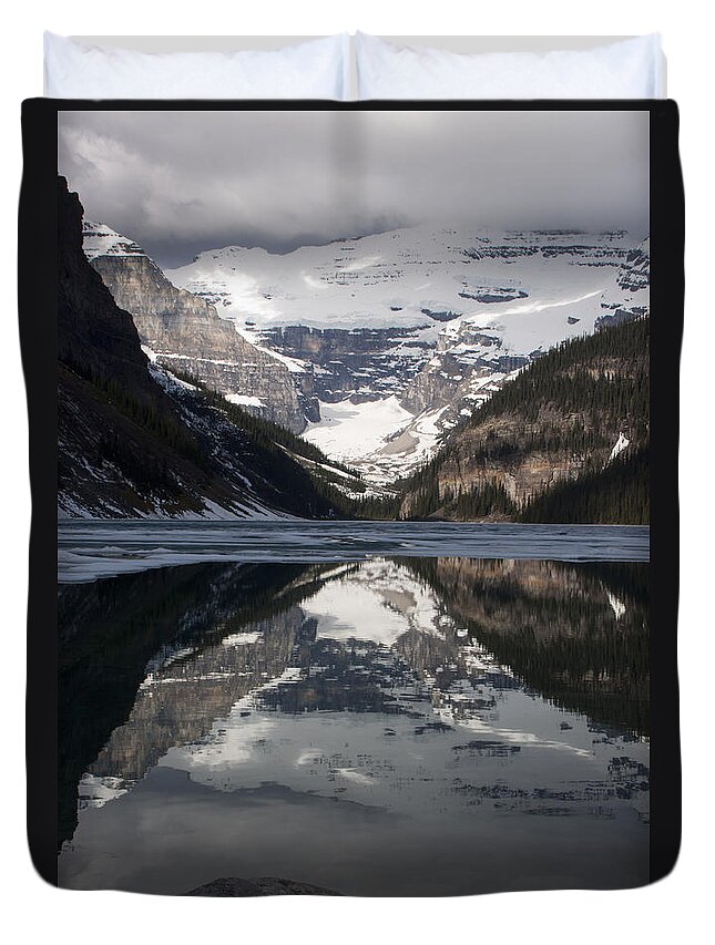 Landscape Duvet Cover featuring the photograph Lake Louise Alberta Canada by Tony Mills