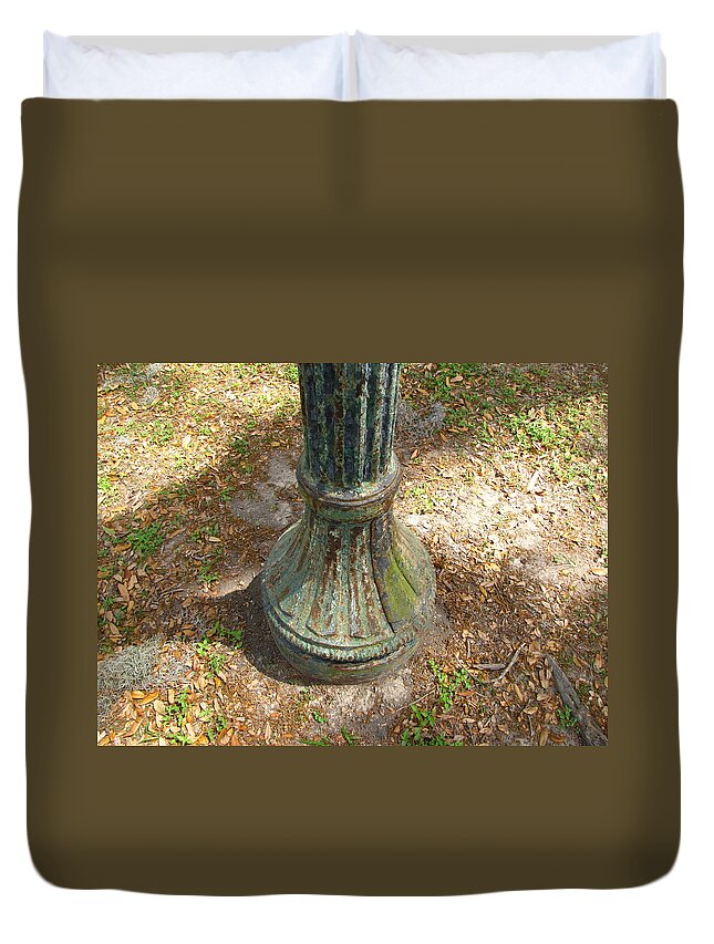 Lamp Post Duvet Cover featuring the photograph Lamp Post by Beth Vincent