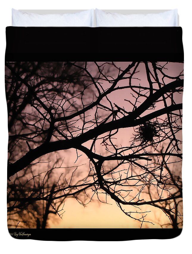 Sunset Canvas Print Duvet Cover featuring the photograph Last Light by Lucy VanSwearingen