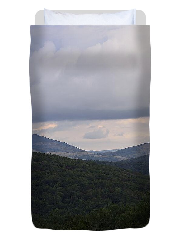 Mountain Scenes Duvet Cover featuring the photograph Laurel Fork Overlook 1 by Randy Bodkins