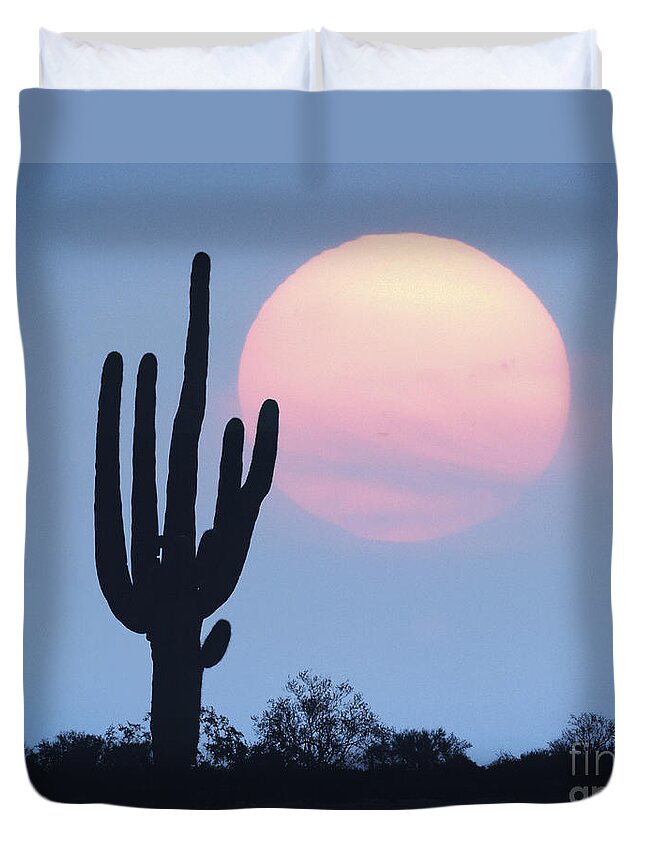 Usa Duvet Cover featuring the photograph Let Beauty Awake by Edmund Nagele FRPS