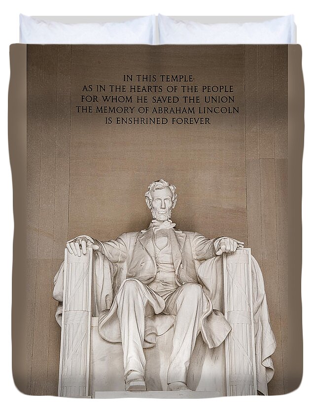 Abraham Lincoln Duvet Cover featuring the photograph Lincoln Memorial by Joan Wallner