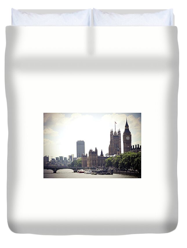 Clock Tower Duvet Cover featuring the photograph London England by Triggerphoto