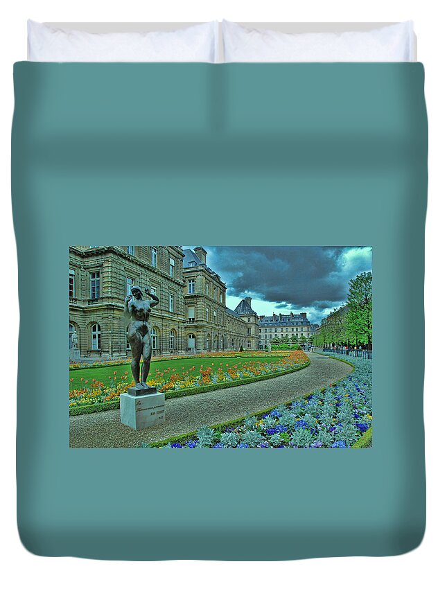 Luxembourg Gardens Duvet Cover featuring the photograph Luxembourg Gardens by Allen Beatty