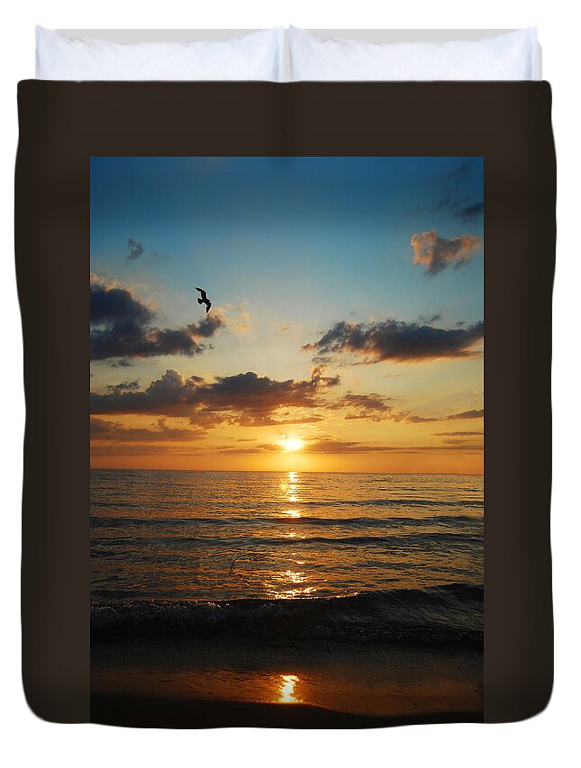  Duvet Cover featuring the photograph Lwv30059 by Lee Winter