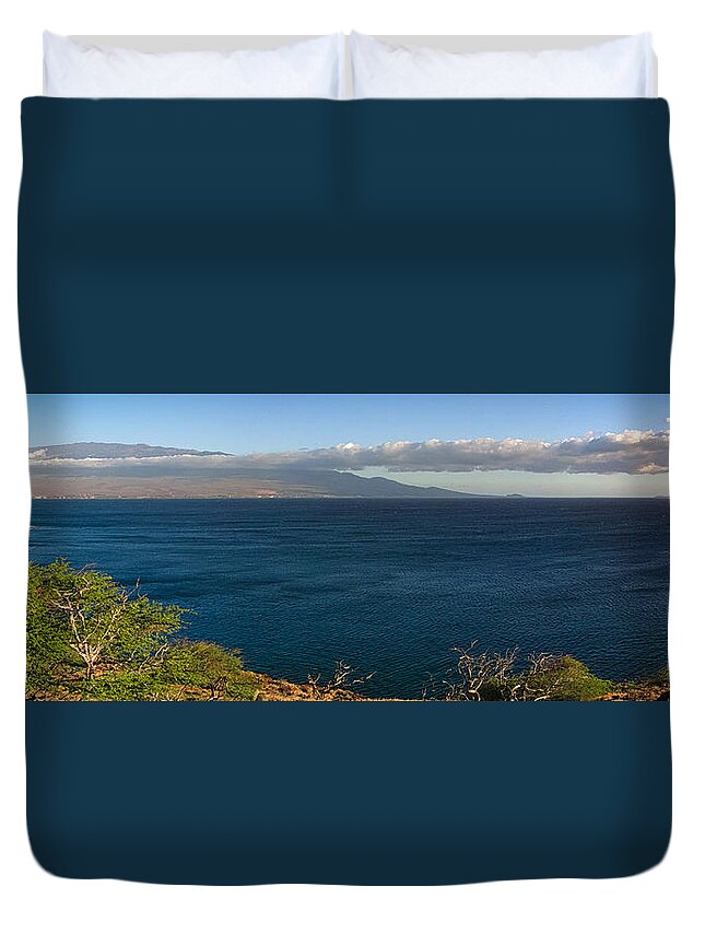 Hawaii Duvet Cover featuring the photograph Maalea Bay Overlook  by Lars Lentz