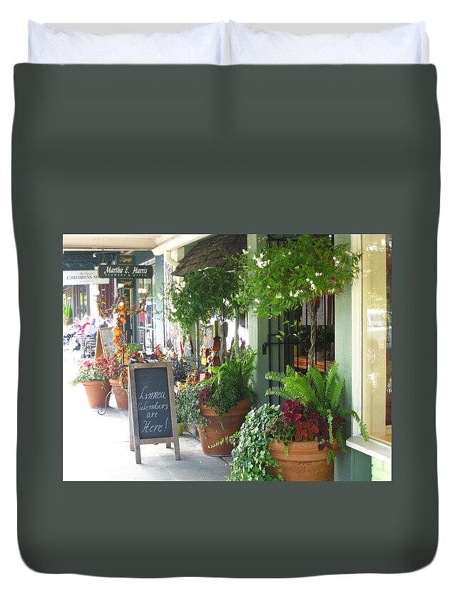 Seattle Duvet Cover featuring the photograph Madison Valley Street Scene 2 by David Trotter