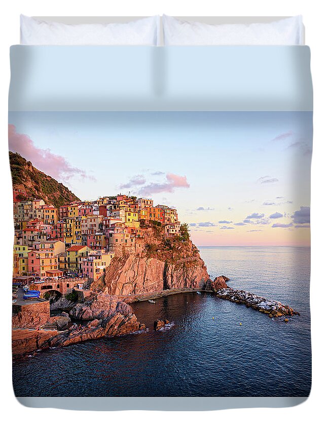 Tranquility Duvet Cover featuring the photograph Manarola by Jason Arney