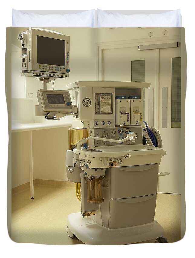 Computer Monitor Duvet Cover featuring the photograph Maternity Ward Equipment by Ruth Jenkinson / Dorling Kindersley