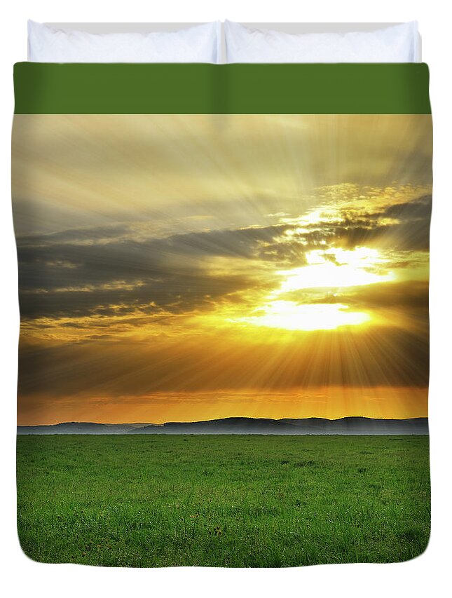 Scenics Duvet Cover featuring the photograph Meadow In The Morning by Raimund Linke