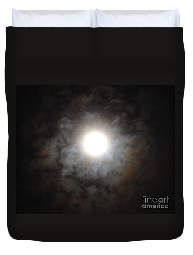 Mesmerizing Moonlight Duvet Cover featuring the photograph Mesmerizing Moonlight by Maria Urso