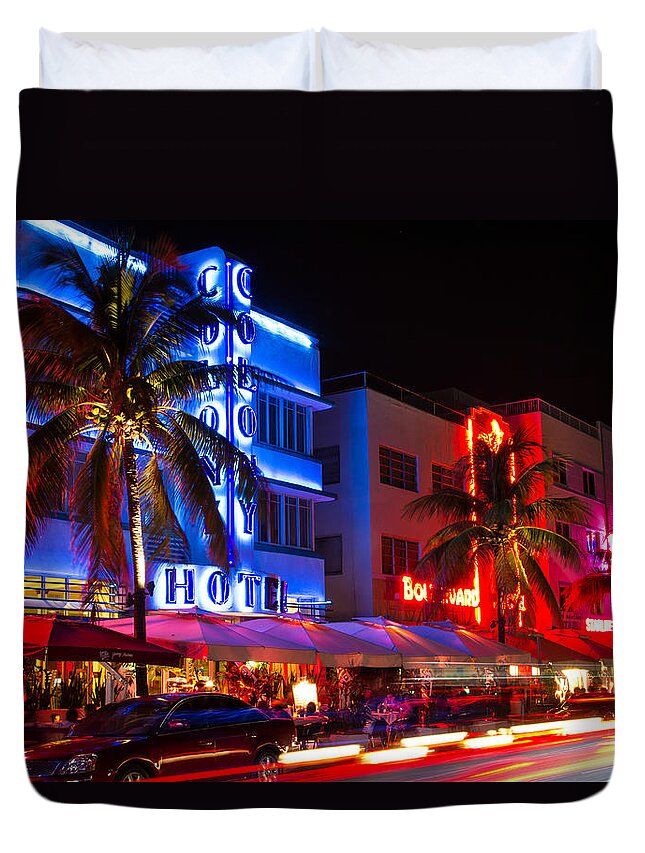 Florida Duvet Cover featuring the photograph Miami Beach Ocean Drive by Stefan Mazzola