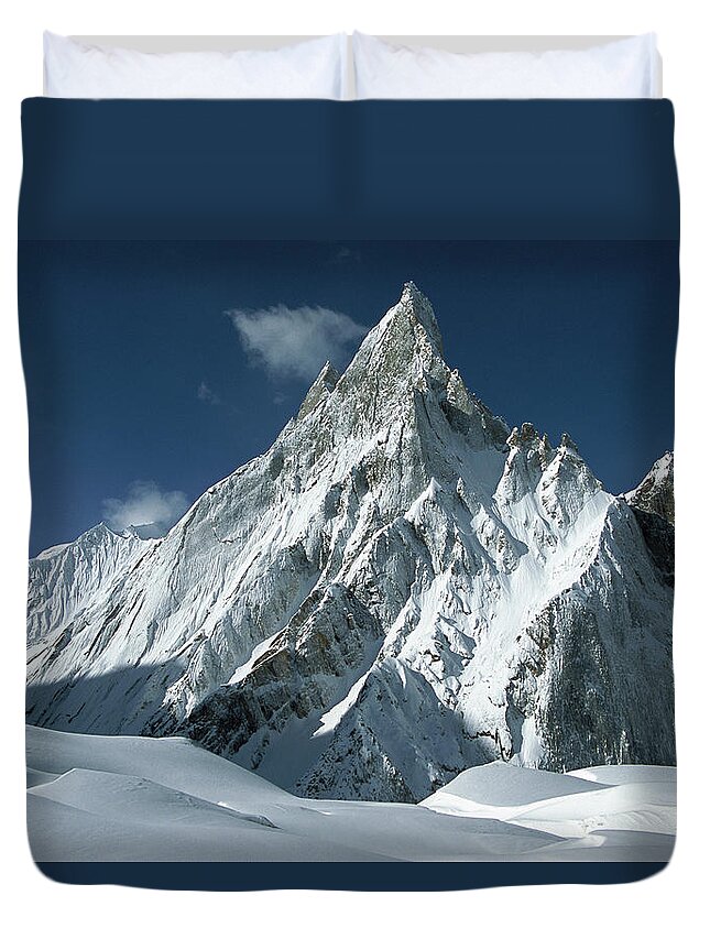 00260181 Duvet Cover featuring the photograph Mitre Peak At 6252 Meters Elevation by Colin Monteath