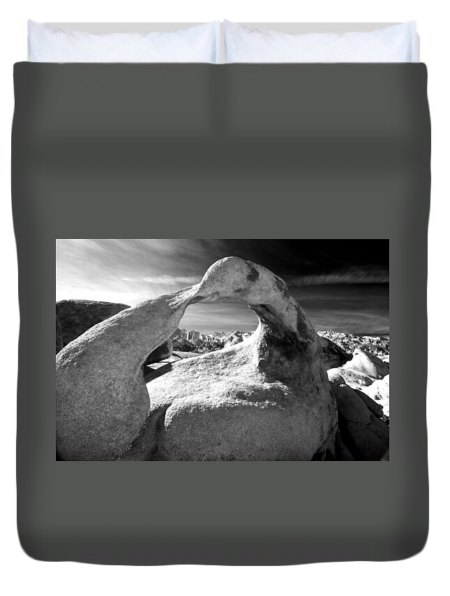 Eastern Sierra Duvet Cover featuring the photograph Mobius Arch by Cat Connor