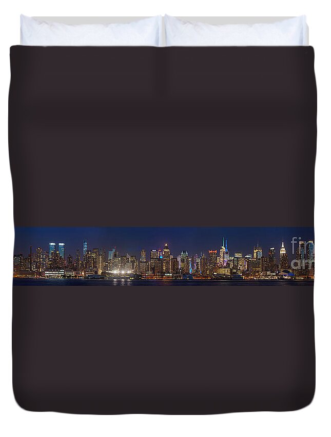  New York Duvet Cover featuring the photograph Moon Over Manhattan by Mike Reid