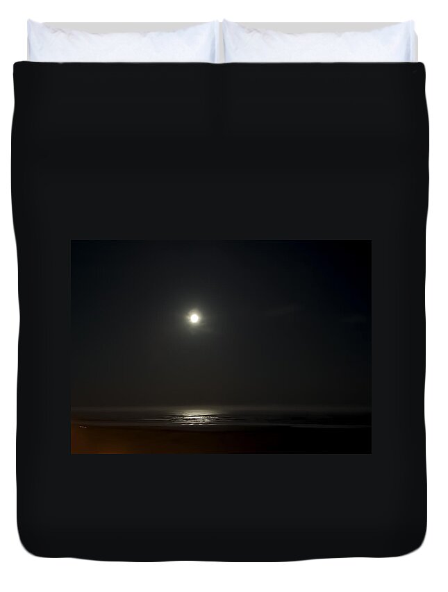 Moonlit Night Over Pacific Ocean On Seaside Oregon Coast Duvet