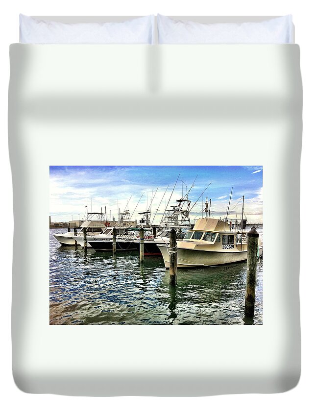 Tiki Bar Cape Canaveral Fl Duvet Cover featuring the photograph Moorings at the Cape by Carlos Avila