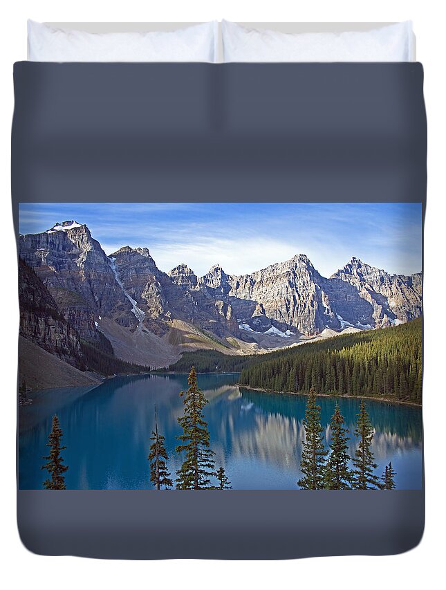 Moriane Lake Duvet Cover featuring the photograph Morning Light by Angie Schutt