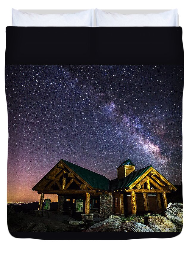 Milky Way Duvet Cover featuring the photograph Mount Evans Visitor Cabin by Darren White