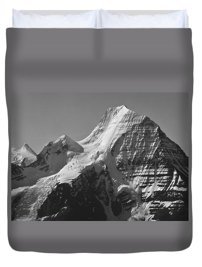 Mt. Robson Duvet Cover featuring the photograph Mt. Robson NE Ice Face by Ed Cooper Photography
