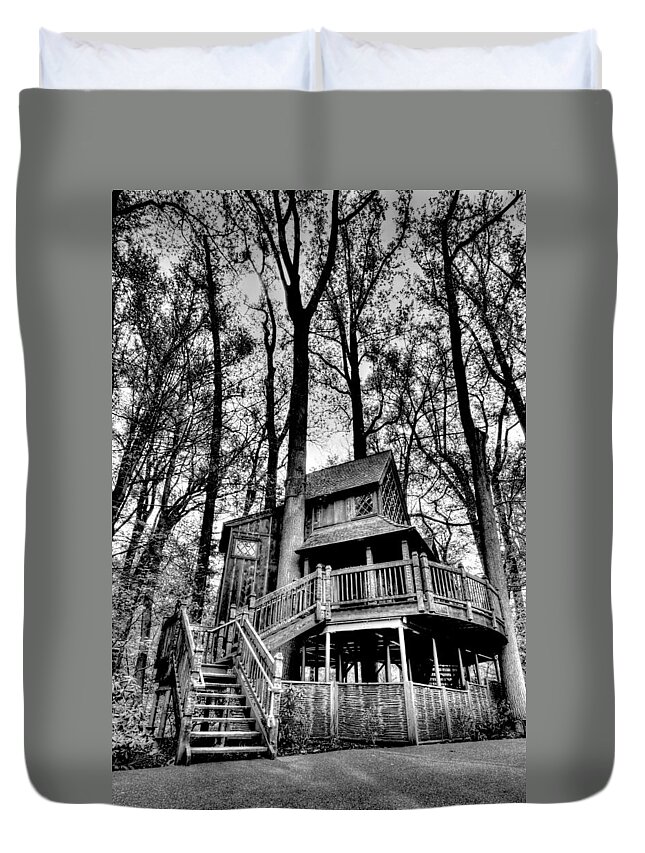 D3-epa-0465-b Duvet Cover featuring the photograph My little outhouse by Paul W Faust - Impressions of Light