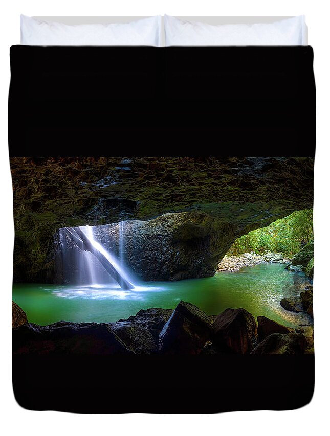 Tranquility Duvet Cover featuring the photograph Natural Bridge by Munzershamsul