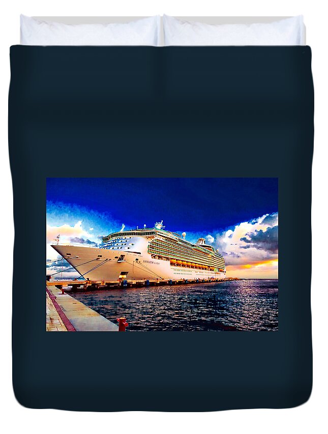 Mexico Duvet Cover featuring the photograph Navigator of the Seas by Bill Howard