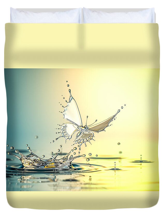 Spray Duvet Cover featuring the photograph New Life by Blackjack3d