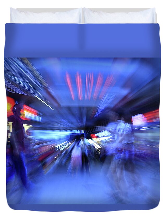 Confusion Duvet Cover featuring the photograph Night Crowds In The Downtown Area by Kanmu