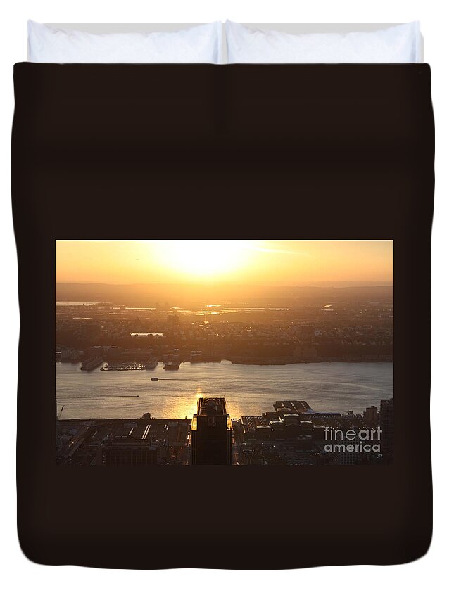 Nj Sunset From The Empire State Building Duvet Cover featuring the photograph NJ Sunset From The Empire State Building by John Telfer