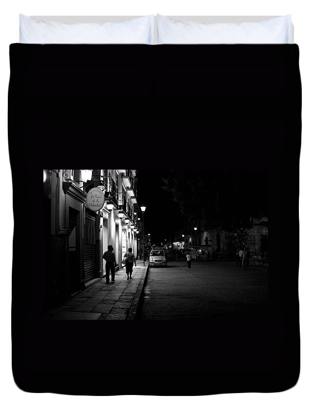 Mexico Duvet Cover featuring the photograph Oaxaca At Night1 by Lee Santa