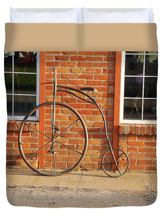 Sculpture Duvet Cover featuring the photograph Old Bike by Mary Carol Story