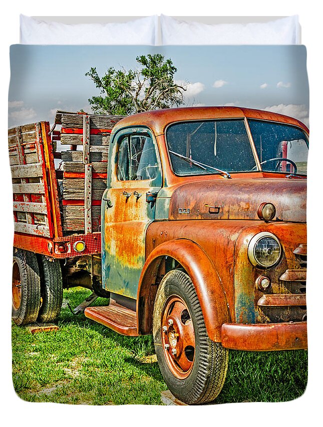 Big Horn County Duvet Cover featuring the photograph Old Dually by Sue Smith