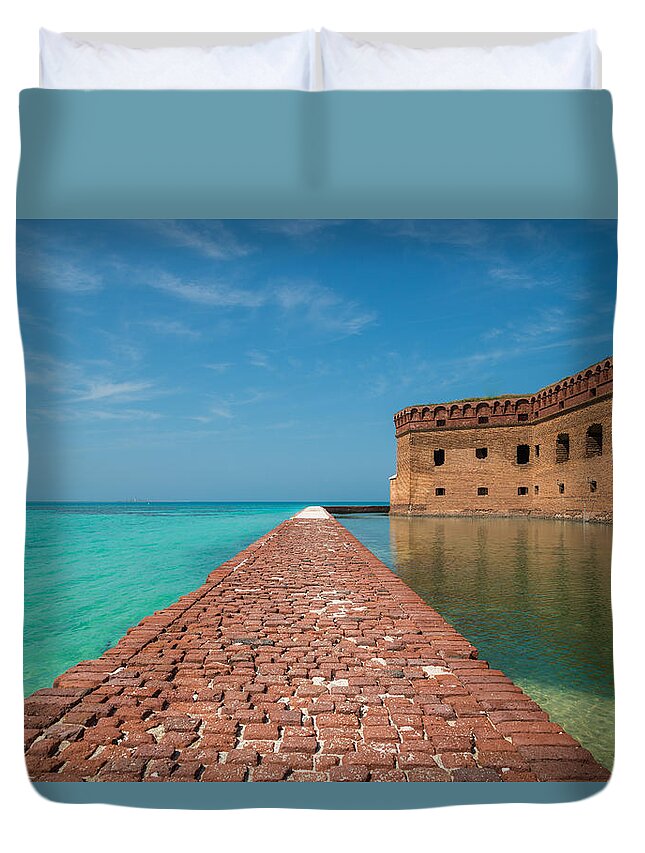 Florida Duvet Cover featuring the photograph Outer Walk by Kristopher Schoenleber